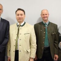 Haimbuchner: Managementplan für verhaltensauffällige Wölfe ist unerlässlich