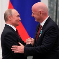 Tabu gebrochen: FIFA lässt Russland wieder bei Fußball-WM antreten
