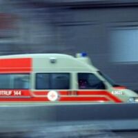Beim Linksabbiegen Fußgänger übersehen: 71-Jähriger bei Sturz verletzt