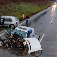 Schwerer Verkehrsunfall auf der B122 forderte 5 Verletzte