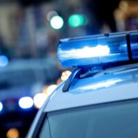 Alkolenker landete nach Unfall in Bachbett