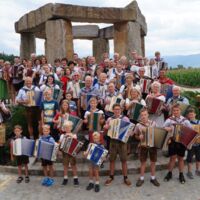 Das „größtes steirisches Gruppenfoto“ mit Hubert Trinkl aus Nußbach