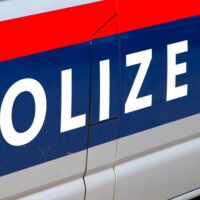 15-jährige Moped-Lenkerin nach Kollision mit Traktor verletzt