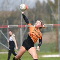Faustball-Meisterschaftsstart: Nicht zu holen für die Union Arnreit