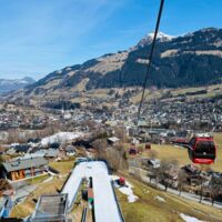 Kitzbühel sagt Fasching ab: Tragischer Tod von Mutter und Kind erschüttert die Stadt