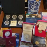 Pokémon, Uhren, Luxus: Das sammelten Österreicher 2025 besonders gern auf Catawiki