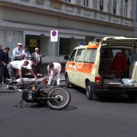 Autolenker verursachte Unfall