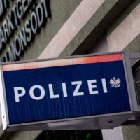 Dieb von Ladenbesitzer vergeblich verfolgt