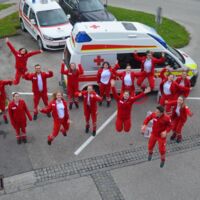Prüfung bestanden: 17 frischgebackene Sanitäter beim Roten Kreuz