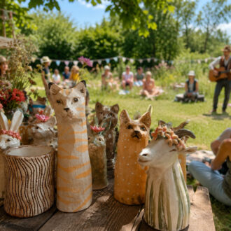 Pflanzenraritäten- und Kunsthandwerksmarkt in Wels im Waldgarten-Institut
