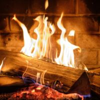 Zehn Stunden Kaminfeuer: Dieses YouTube-Video erzielt rund 1.2 Millionen Euro Einnahmen