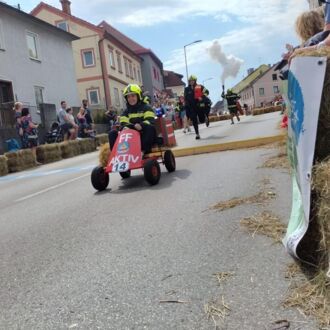 Seifenkistenrennen mit Marktplatzfest in Lambach