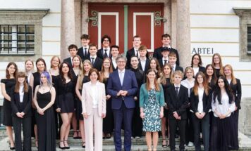 Alle 31 Kandidaten der Klassen 8A und 8B haben die Reifeprüfung bestanden. (Foto: Stift Kremsmünster | Dieter Rodemund)