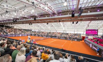 Knapp 24.000 Zuschauer fanden sich im Designcenter ein; gerd2709