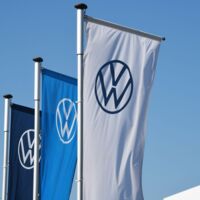 VW plant 50.000 Stellen abzubauen: Riesiger Gewinneinbruch 2025