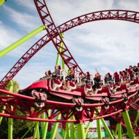 Hirnblutungen wegen Achterbahn? Klage gegen Freizeitpark