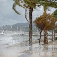 Unwetter-Warnstufe Rot: Sturmtief Adam legt Mallorca lahm