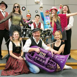 Blasmusik meets Party - Ortsmusi mocht Diskomusi