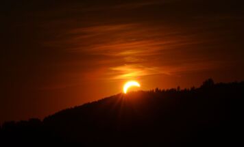 Partielle Sonnenfinsternis vom Gmundnerberg aus (Fotos: Hörmandinger)